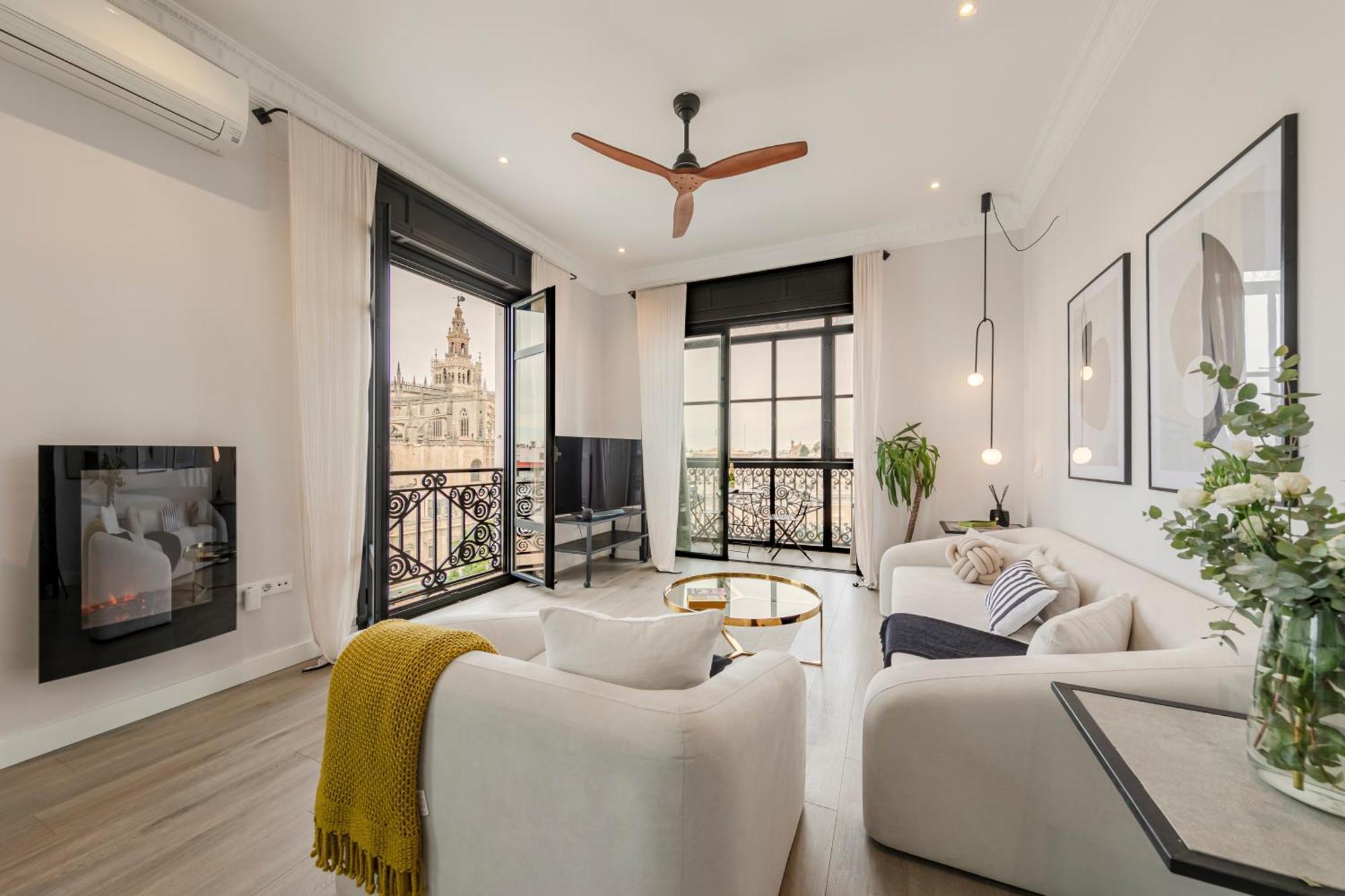 Isg Apartments Modern Atticpool At The Cathedralfree Parking セビリア エクステリア 写真