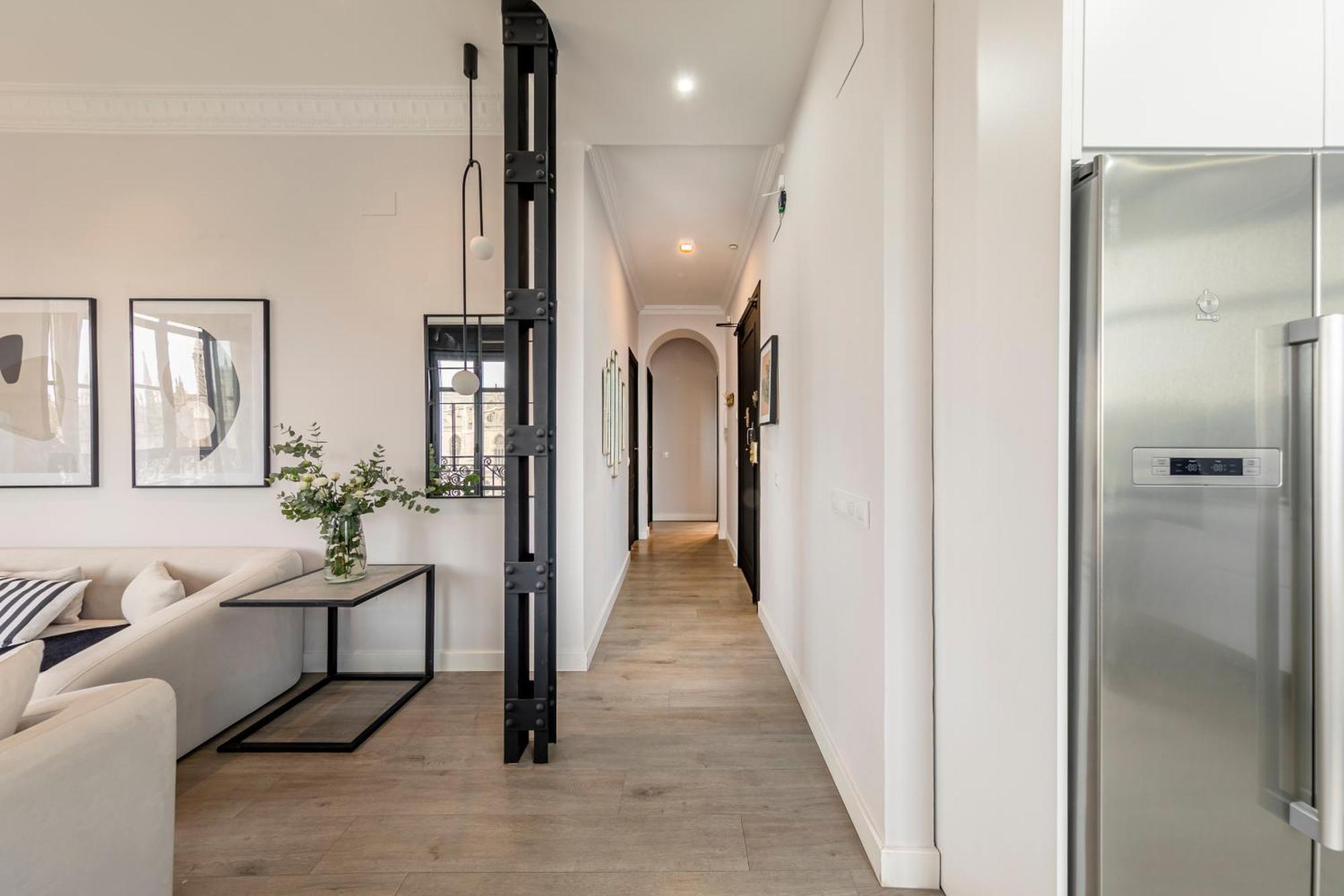 Isg Apartments Modern Atticpool At The Cathedralfree Parking セビリア エクステリア 写真