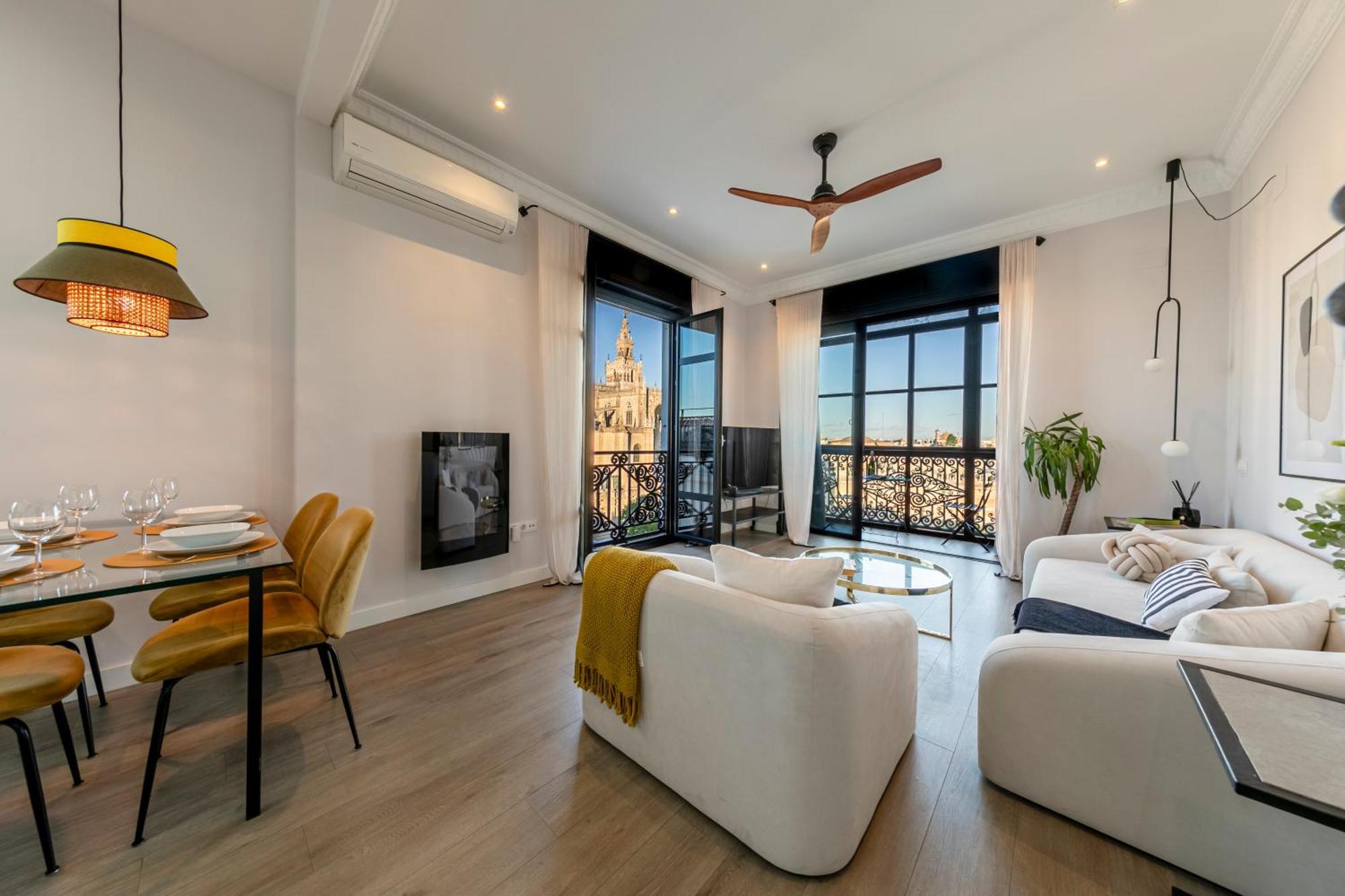 Isg Apartments Modern Atticpool At The Cathedralfree Parking セビリア エクステリア 写真